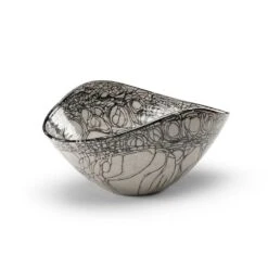 Black Oval Centerpiece