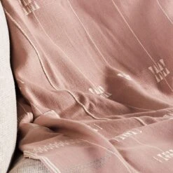 Razaphe Hand-Loomed Tribal Mauve/ Cream Throw -Best Decoration Shop ngd03 2