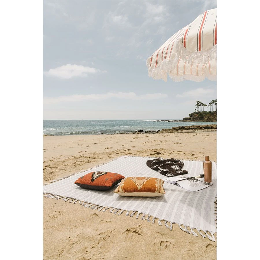 Slowtide Dylan Beach Blanket - White 8 Slowtide Dylan Beach Blanket - White - Image 6